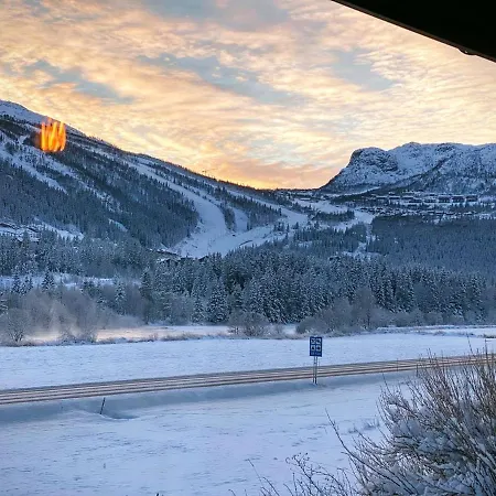 Koselig Og Sentral Hytte Midt I 度假居 *